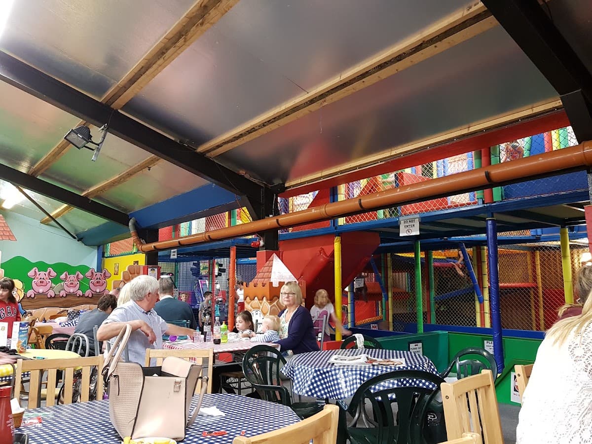 Mickey Millers Playbarn - Image 1