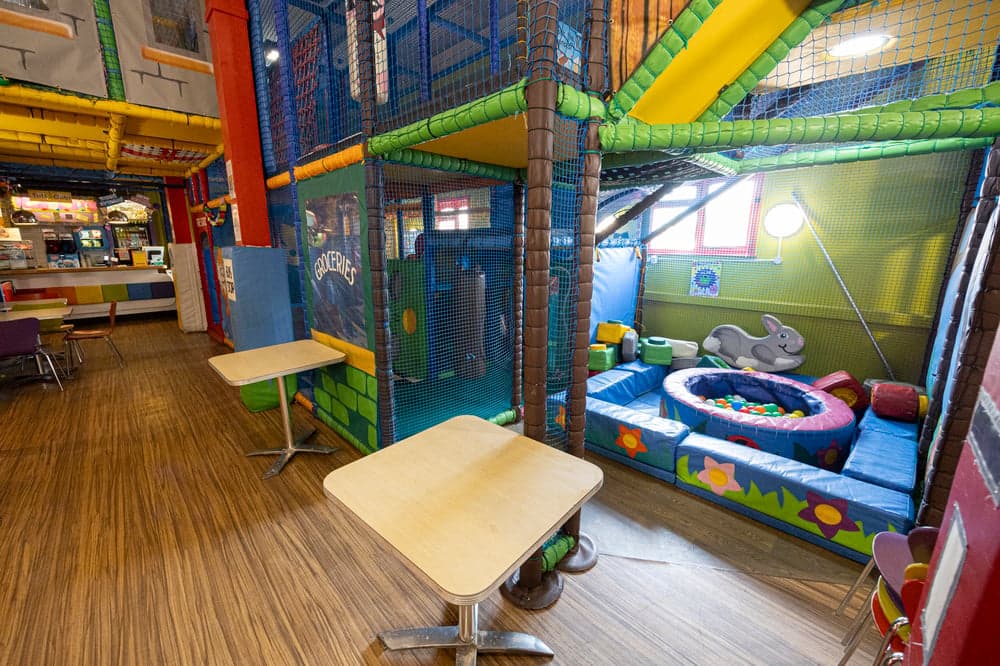 Poachers Wacky Warehouse - Image 1