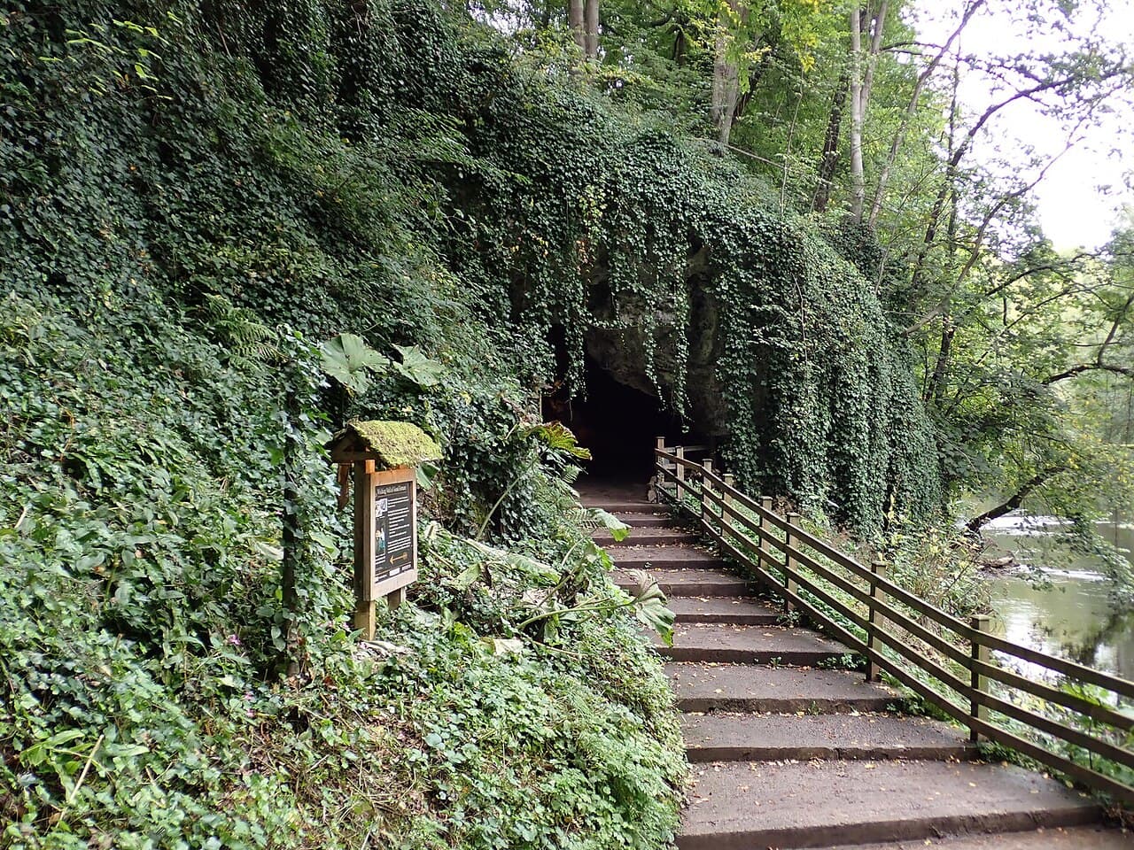 Mother Shipton's Cave - Image 3