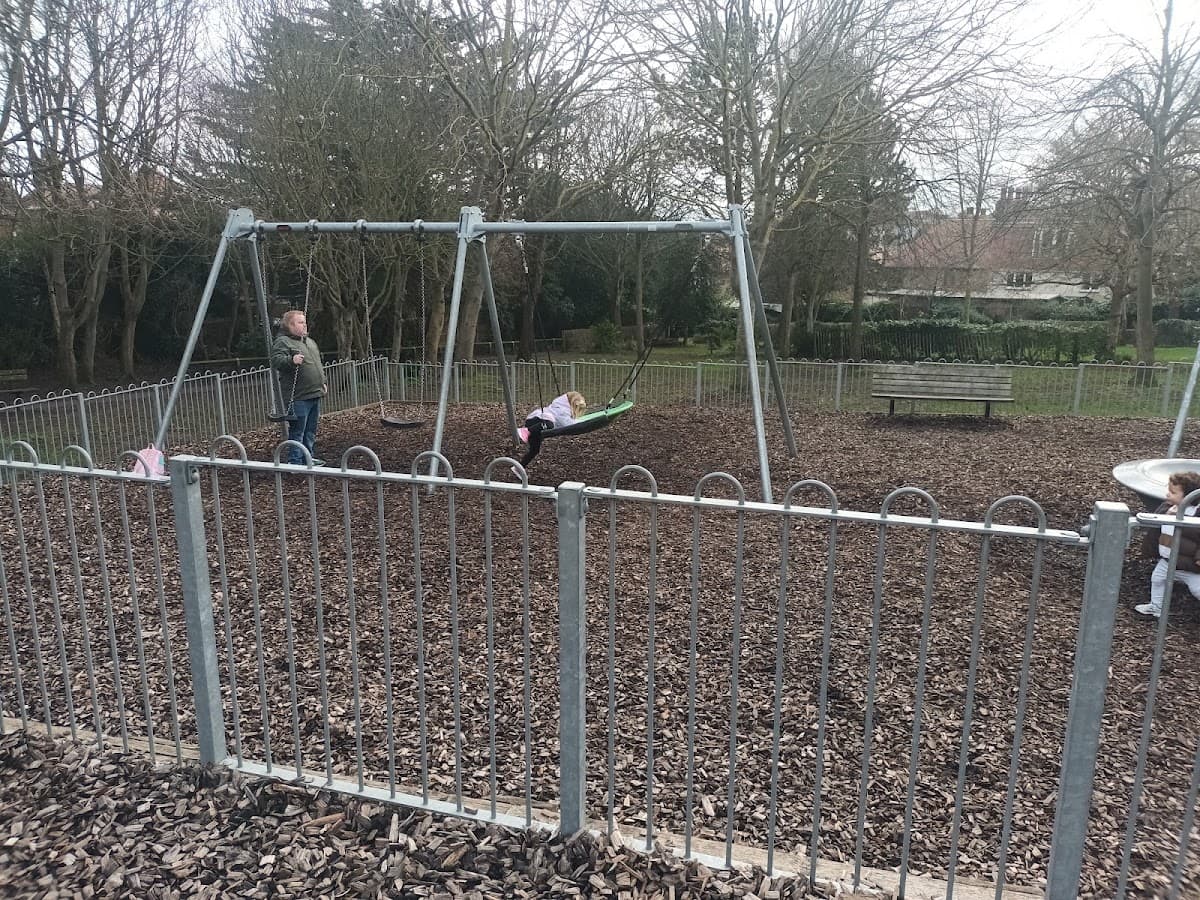 Pierremont Park, Playground - Image 2
