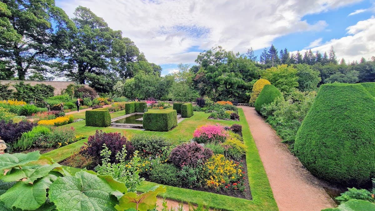 Crathes Castle, Garden & Estate (National Trust for Scotland)