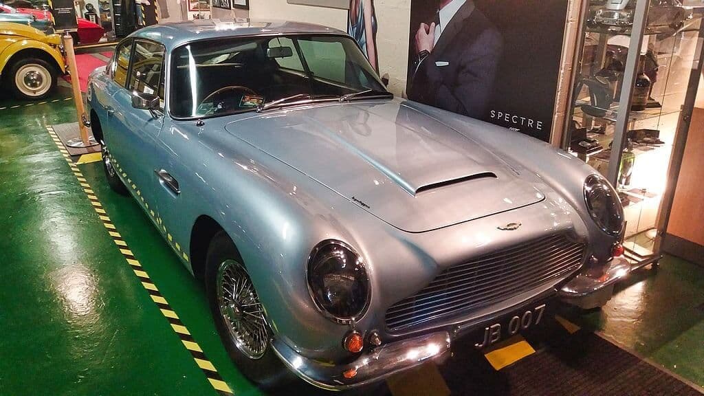 Bo'ness Motor Museum - Image 2
