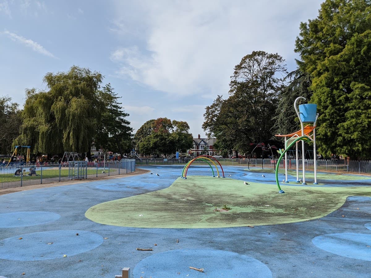 Victoria Park - Image 1
