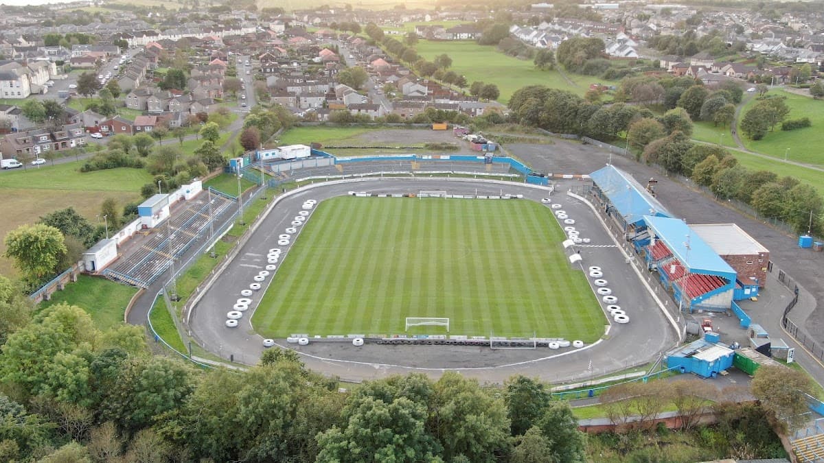 Cowdenbeath Racewall - Image 2