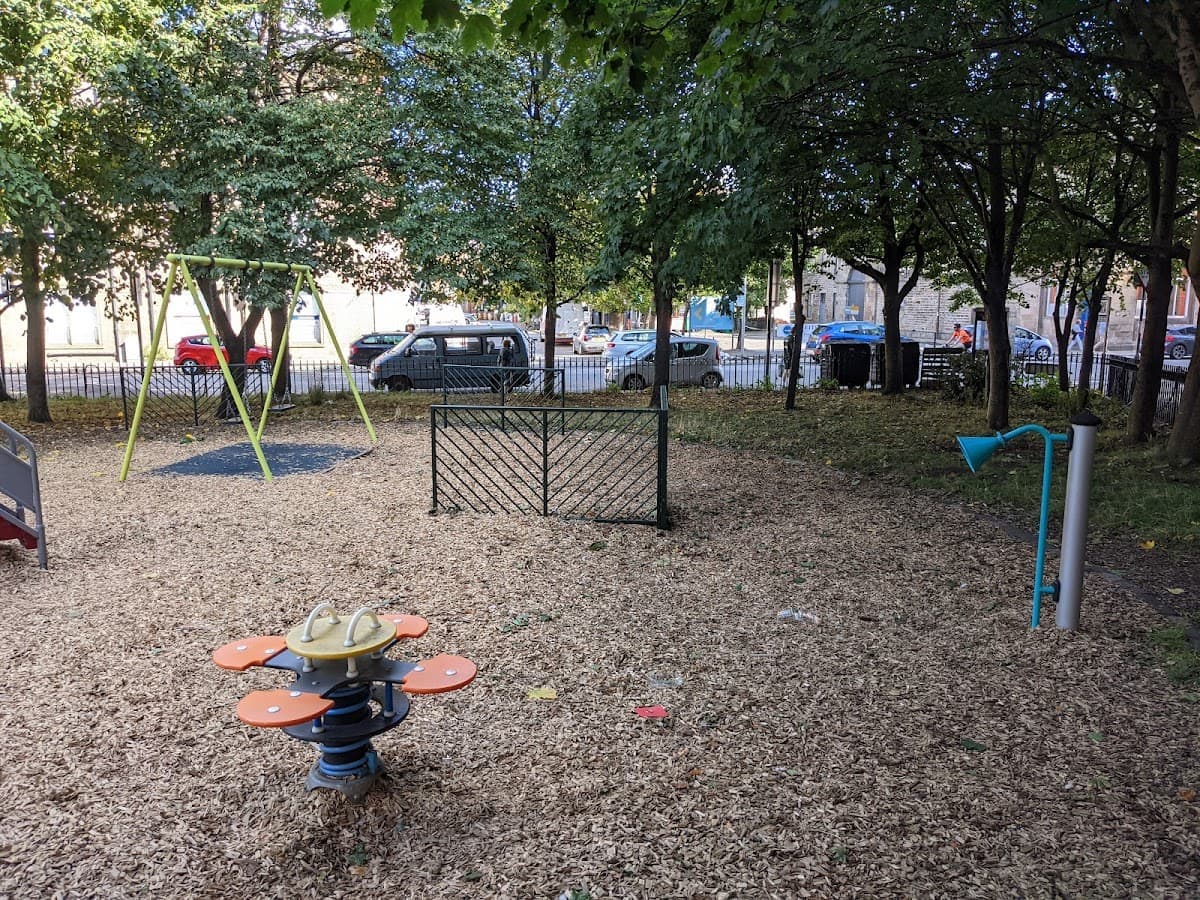 Sandport Street Play Area - Image 3