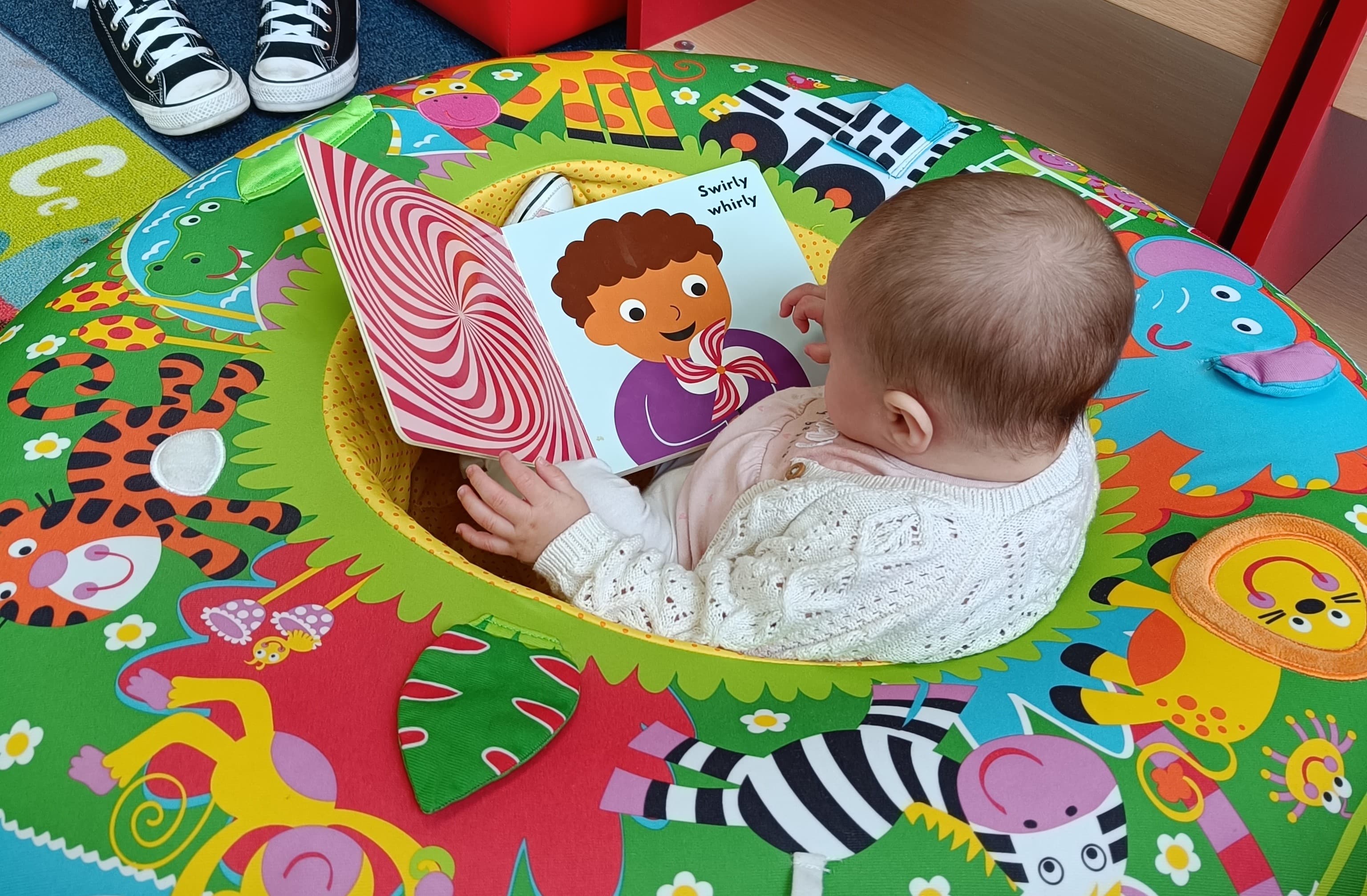 Tiny Toes - Wigston Library