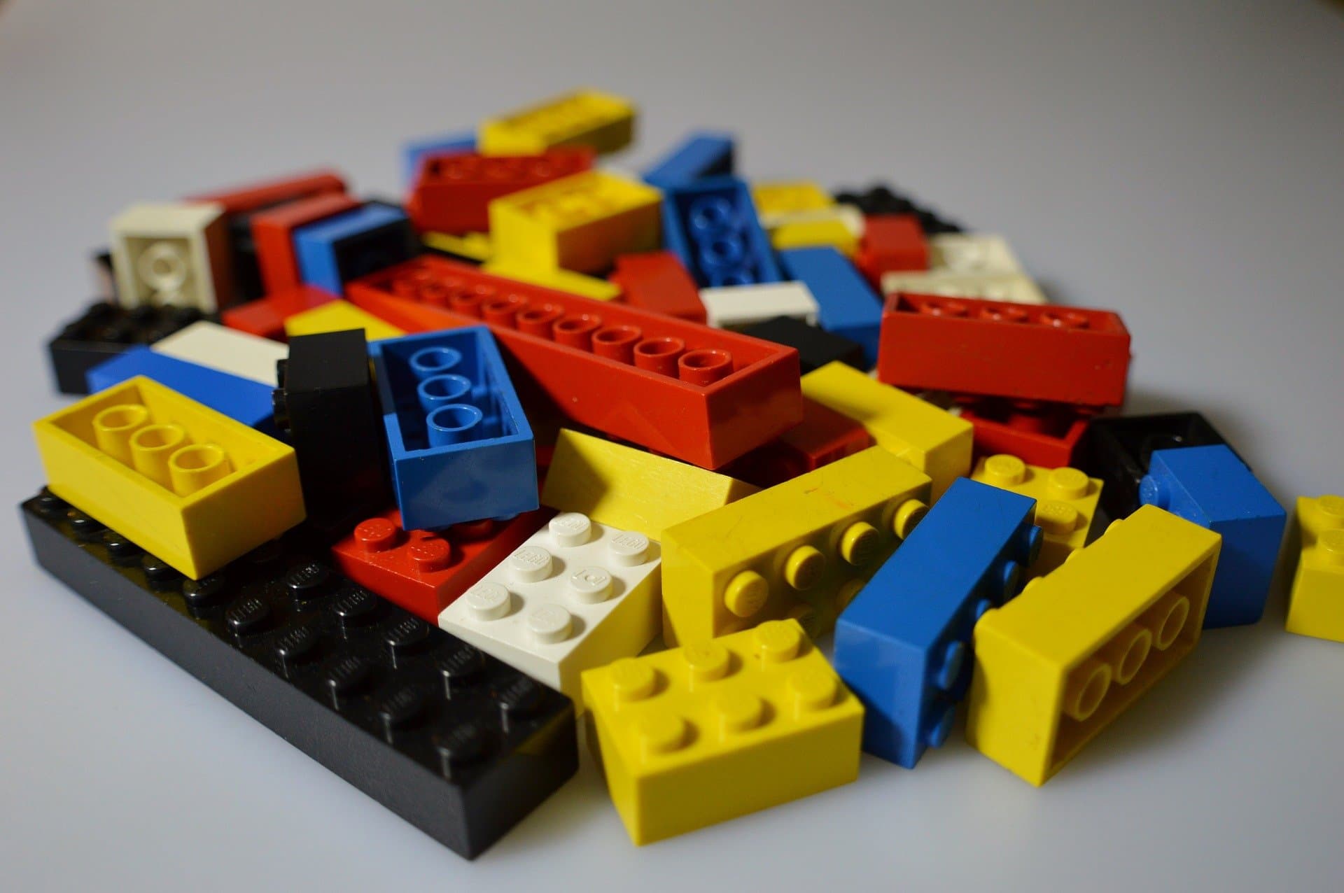 Lego Club at Victoria Library (in-person)