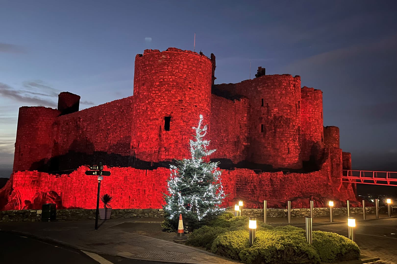 Late Night Christmas Shopping in Harlech