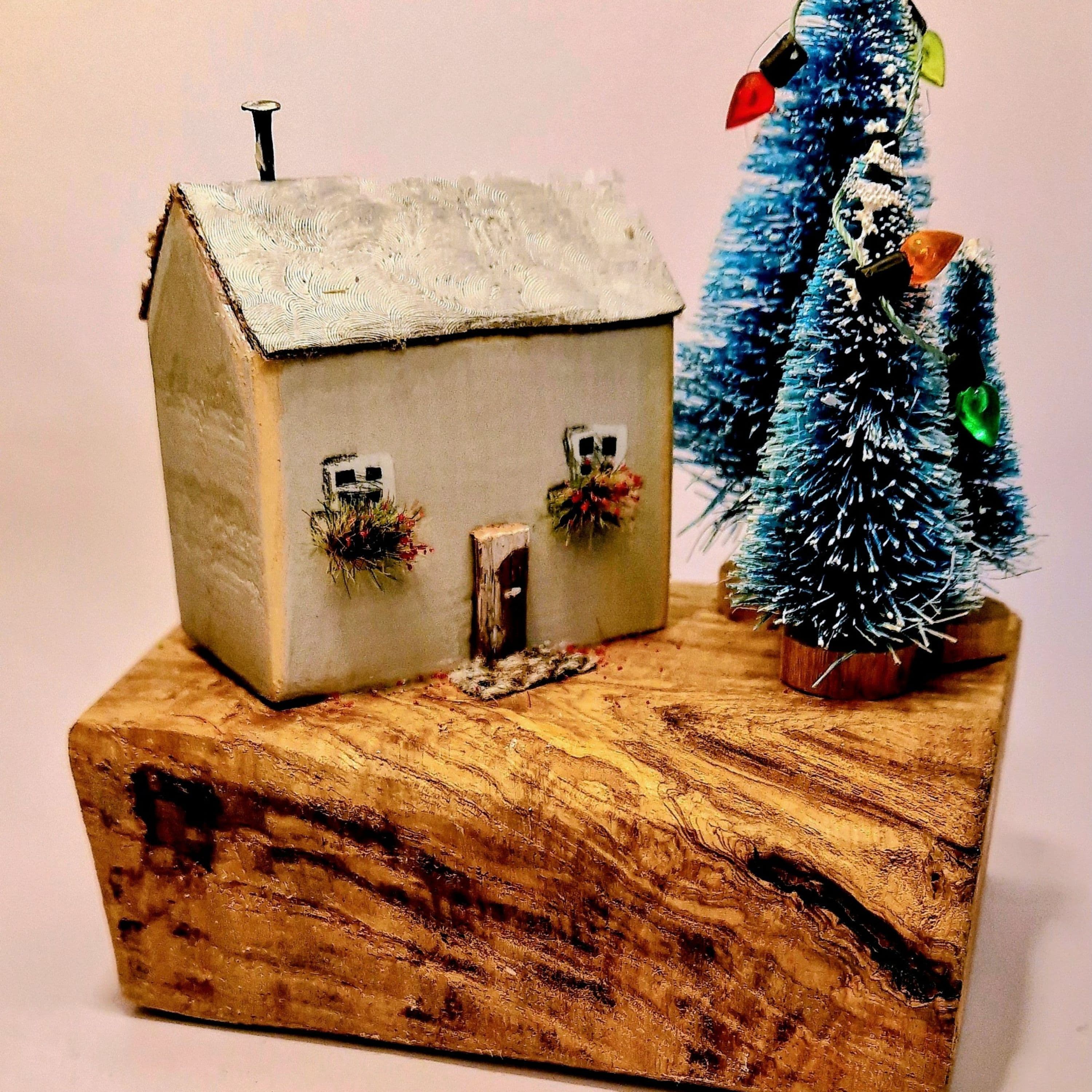 Hands on Art Family Session: Mini Wooden Winter Cottages