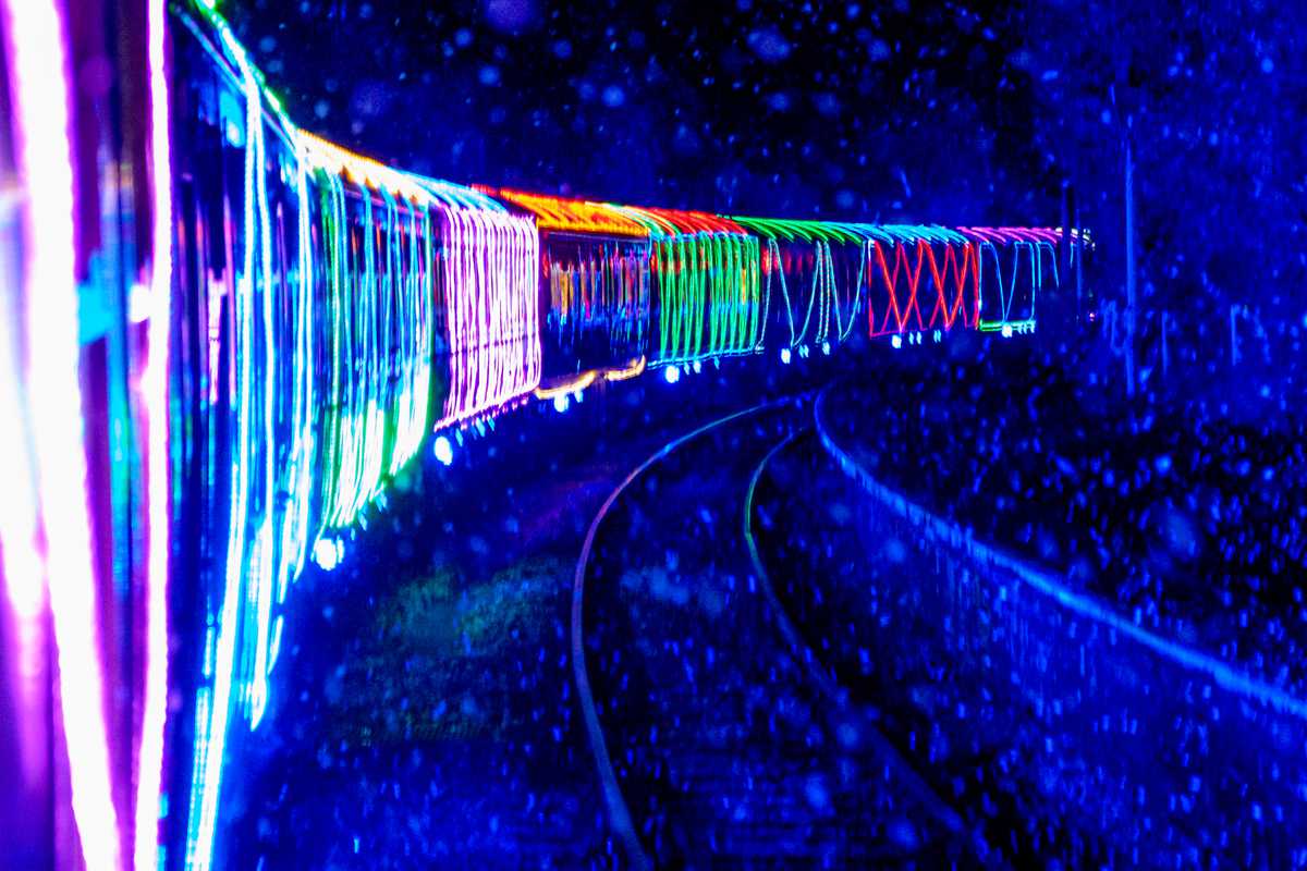 Train of Lights+Santa