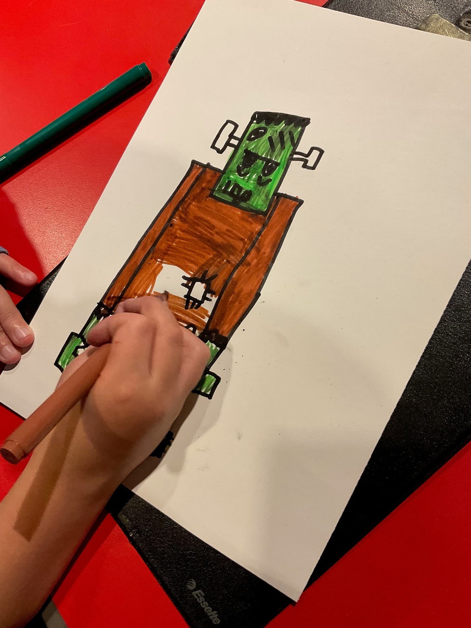 Make, Do and Play: Draw along with Caroline