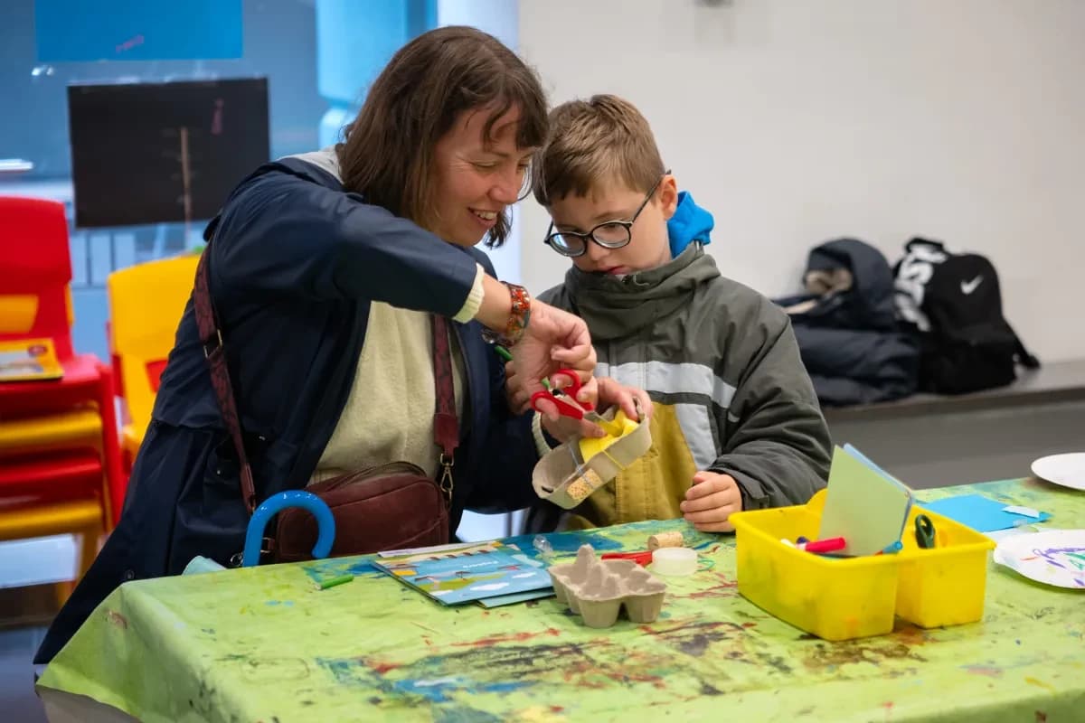 Craft workshop: Spectacular Spider Badges at the Queen's House