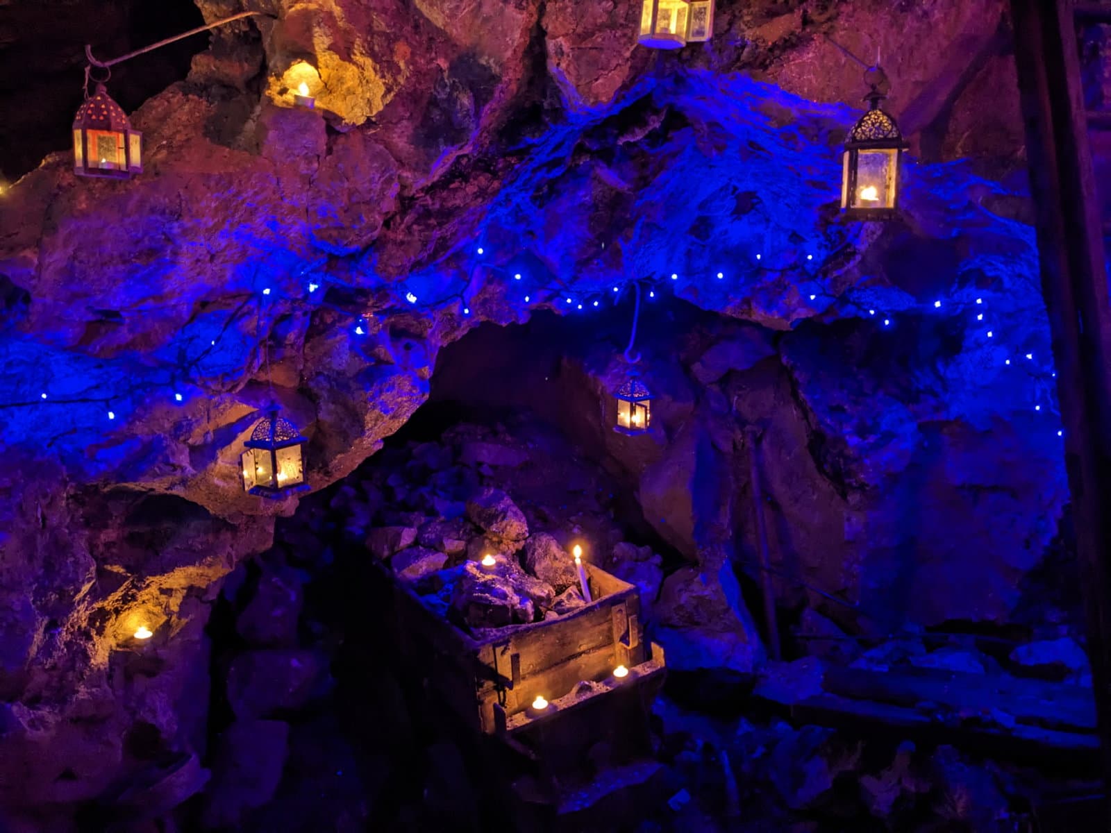 Carols by Candlelight at Treak Cliff Cavern