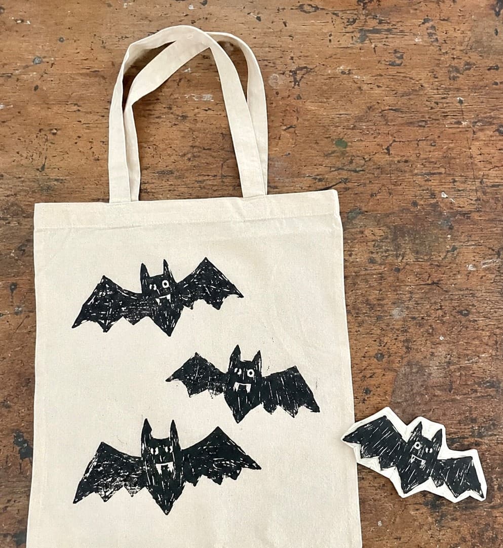 Art for All: Bats on Bags Printing Workshop! (4 yrs+)