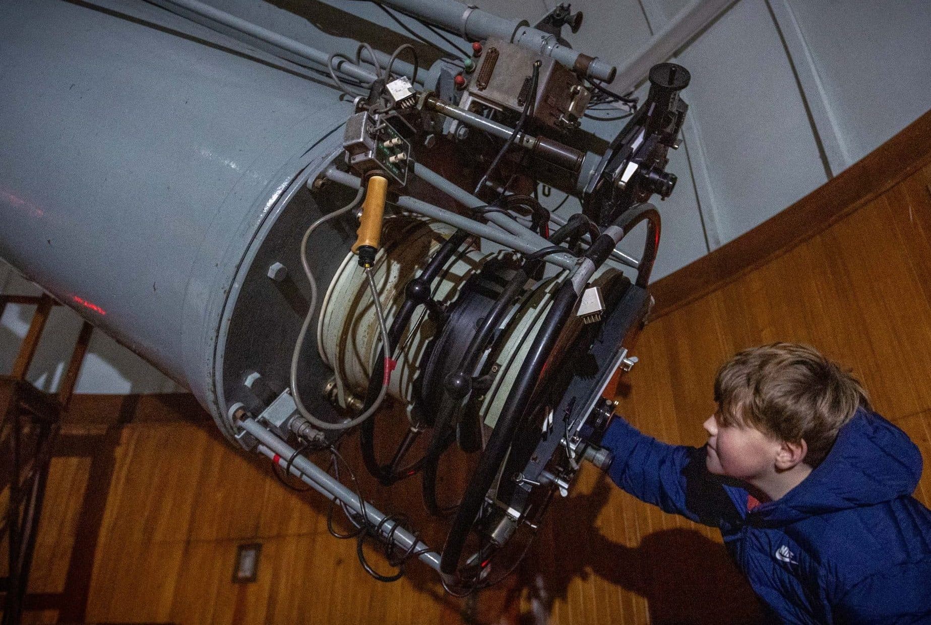Big Telescopes for Small Astronomers
