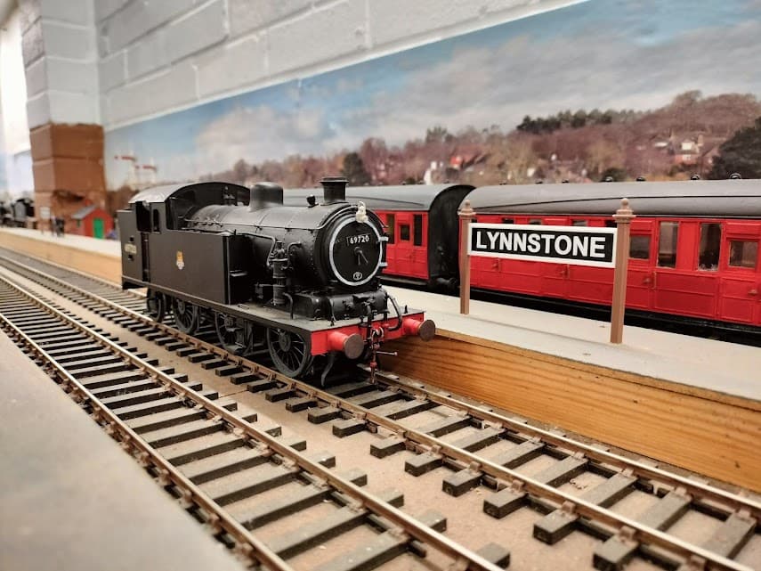 0 Gauge Model Day 2026