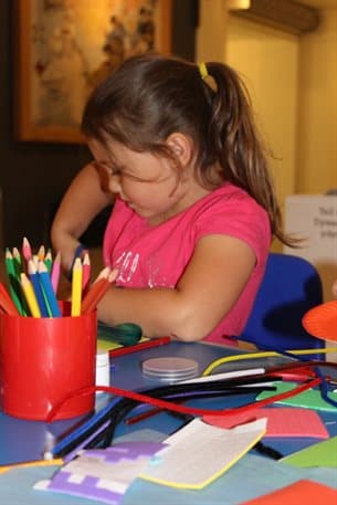 Holiday Craft Sessions