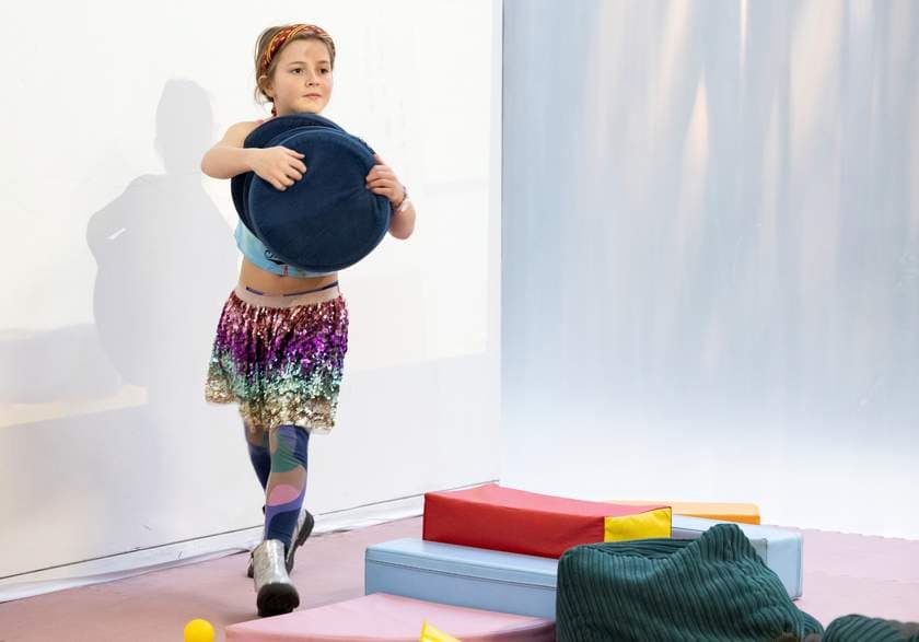 UNIQLO Tate Play: Make Studio: Hold / Release