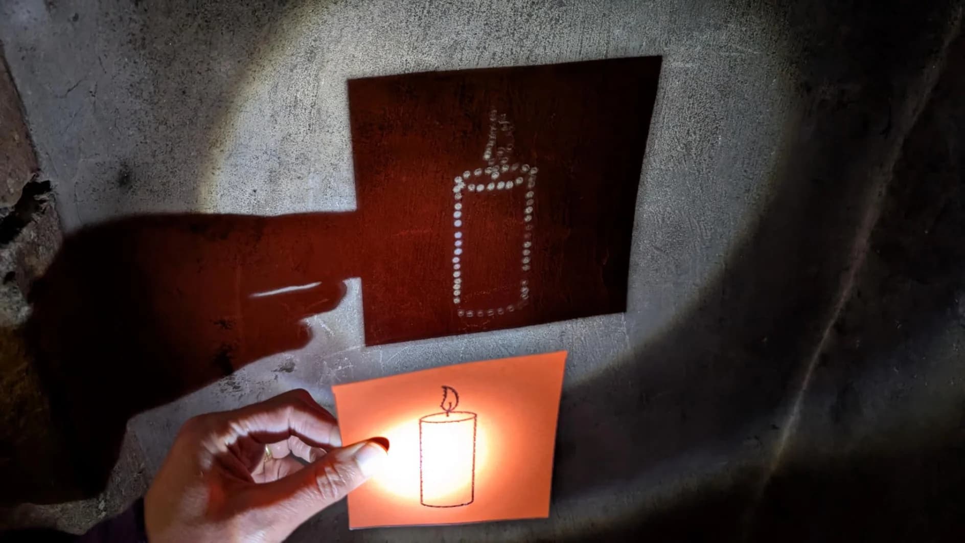 Half-Term Light Art Craft at Durham Cathedral
