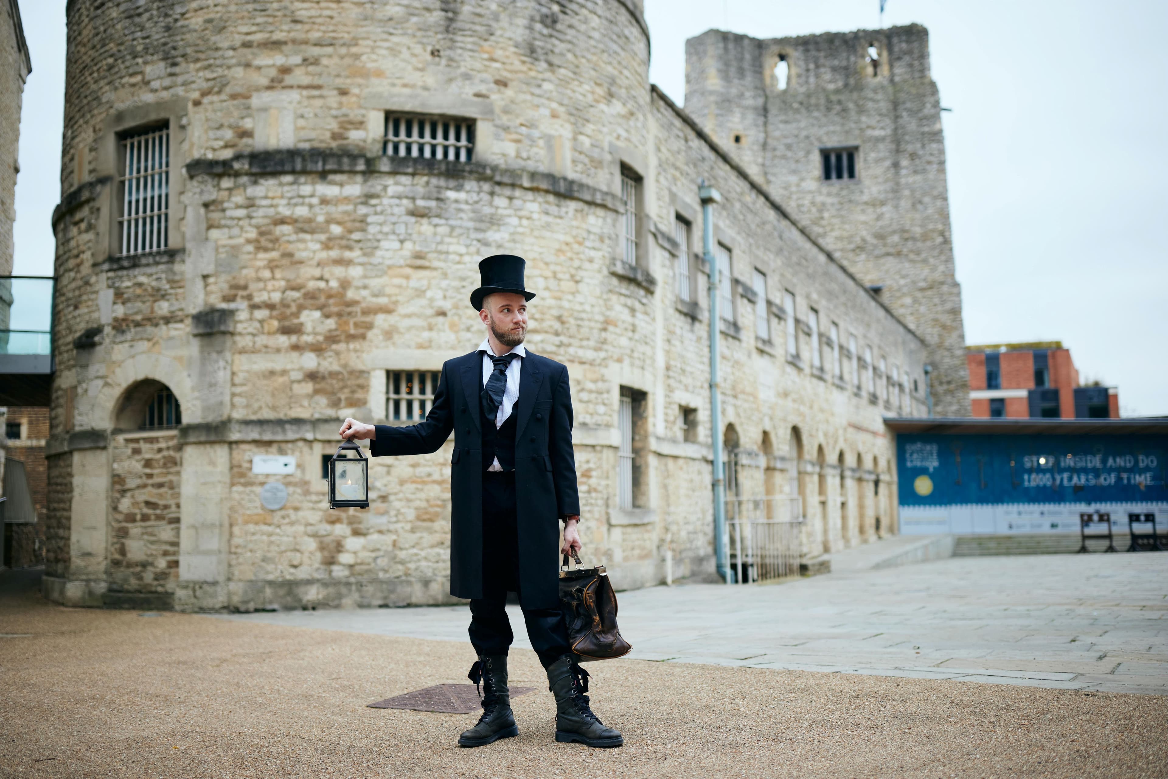 Spectre Ghost Tour in Oxford