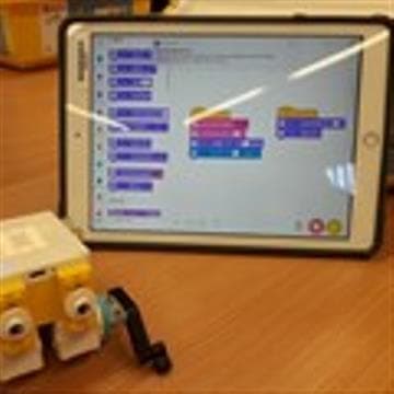Kintore Library Coding Session
