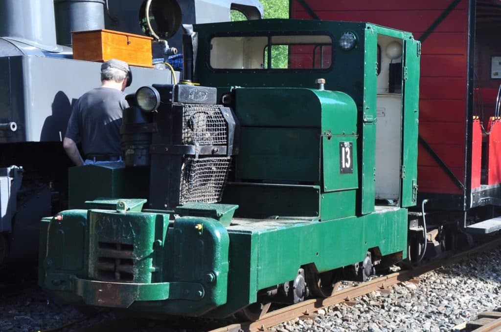 Santa Specials: Quiet Train