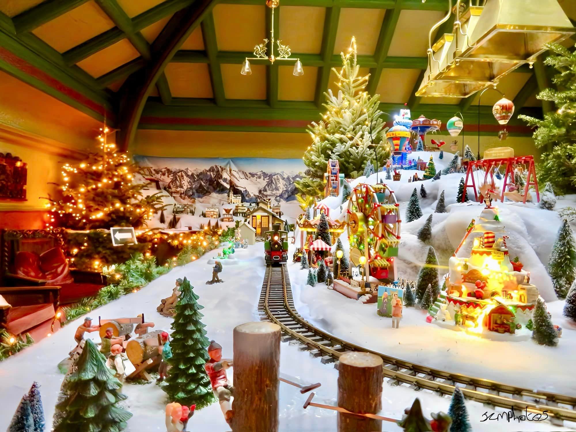 Lights, Camera, Christmas! Festive House Tours at Lytham Hall