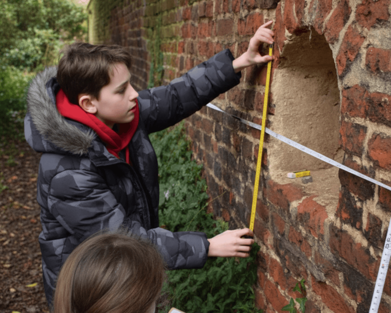 Young Archaeologists' Club: knucklebone floor