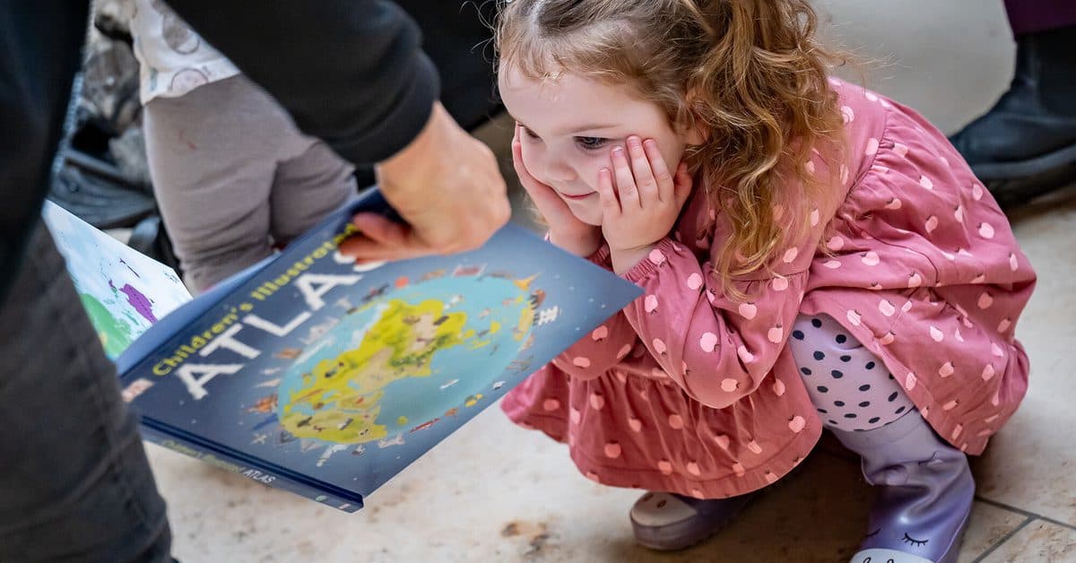 Family Storytelling Day