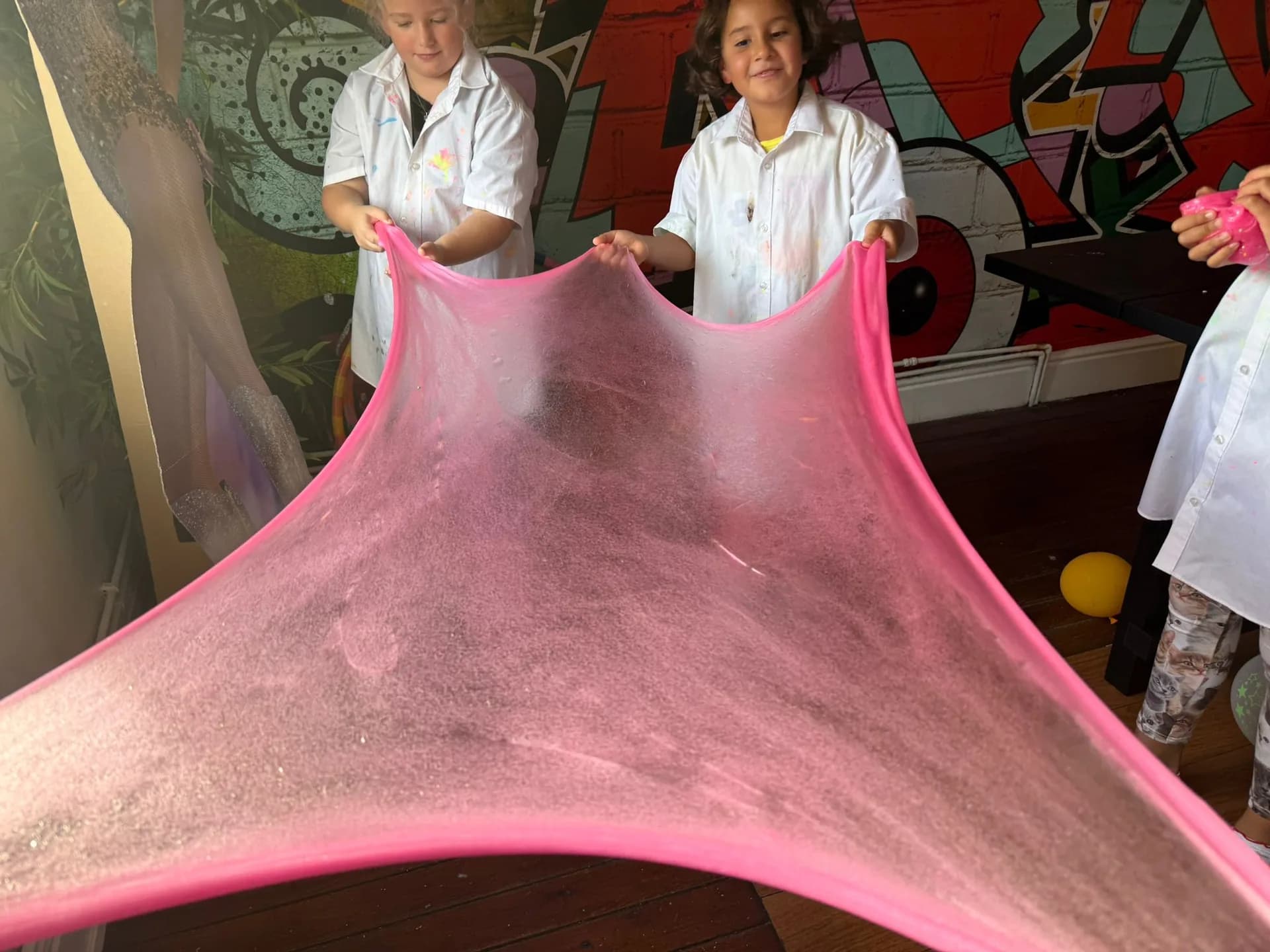 UV Slime Workshop (weekends)