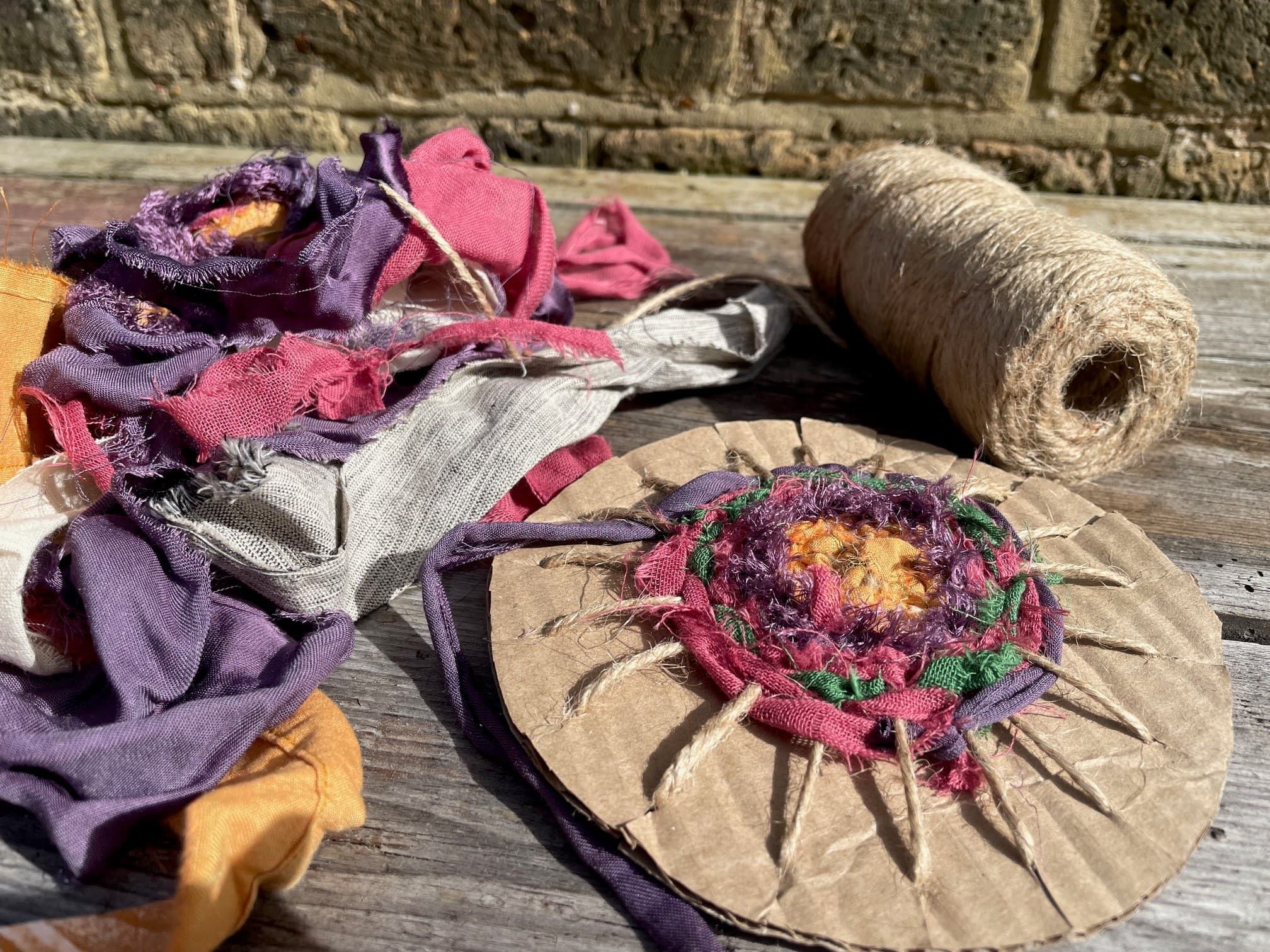 Sunday Family Sessions: Circular Weaving