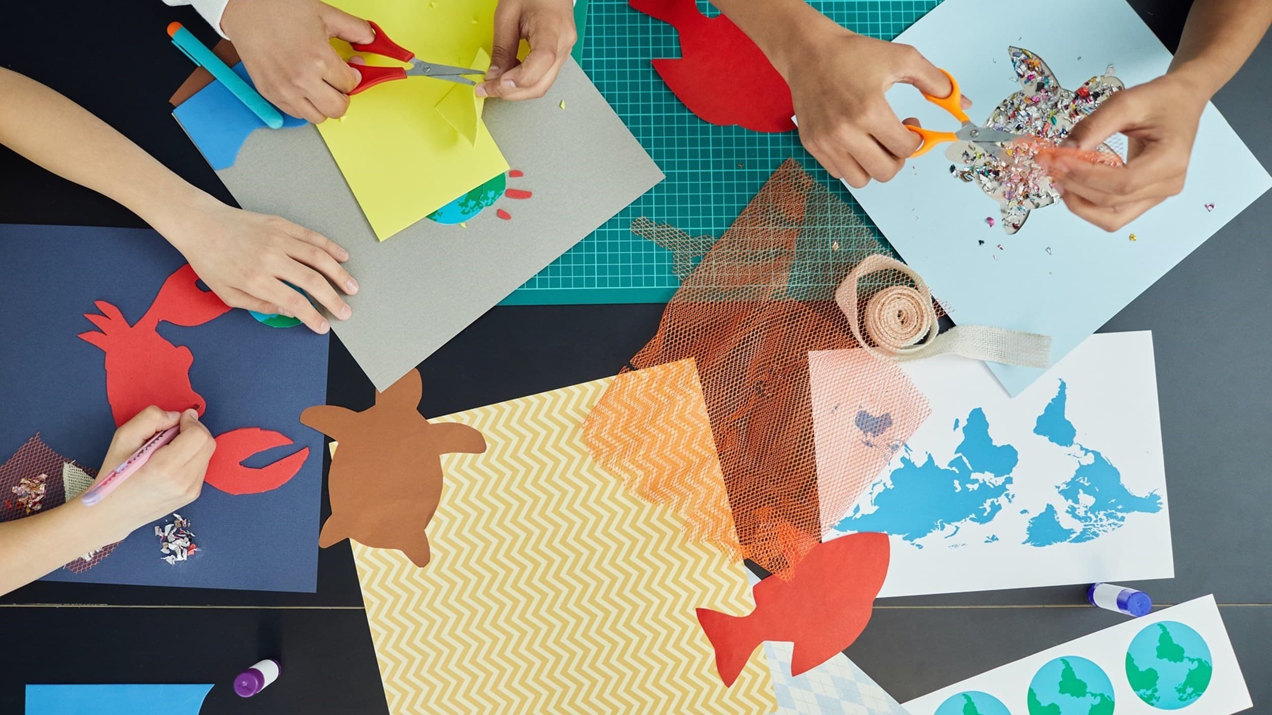 Kids' Arts and Crafts Session at Pollokshields Library