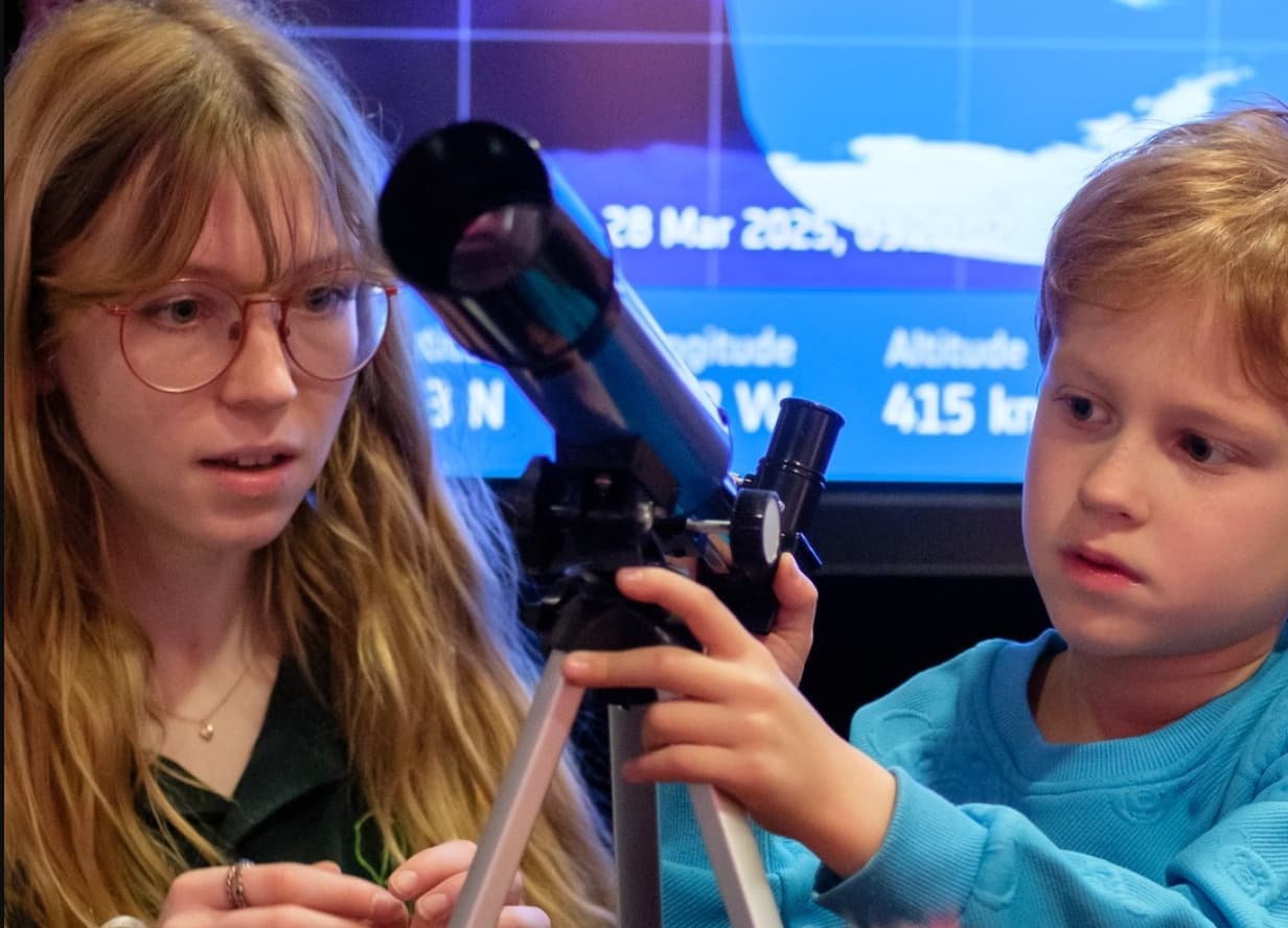 Dino's Science Club